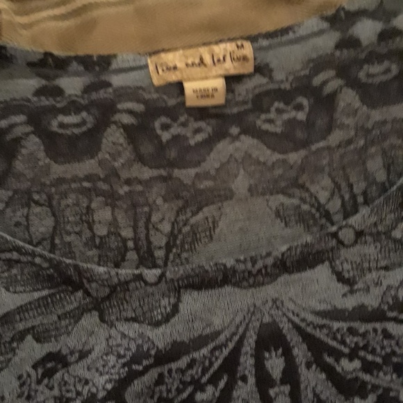 Top - Picture 2 of 2